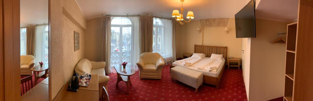 Alexa Old Town Hotel วิลนีอุส ภายนอก รูปภาพ